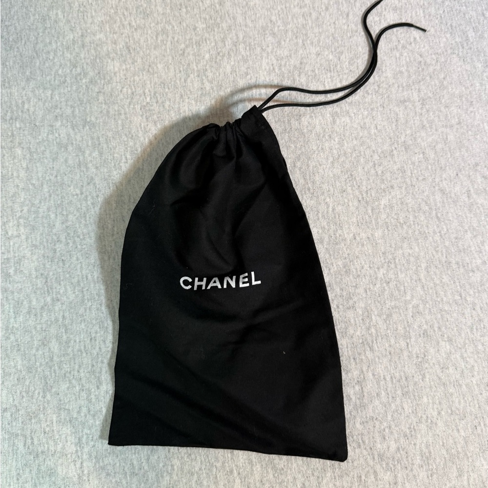 Chanel Drawstring Dust Bag 🖤‎ - Picture 6 of 6